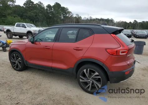 2019 Volvo Xc40 T4 R-Design z USA, uszkodzony, nr VIN YV4AC2HM9K2074892